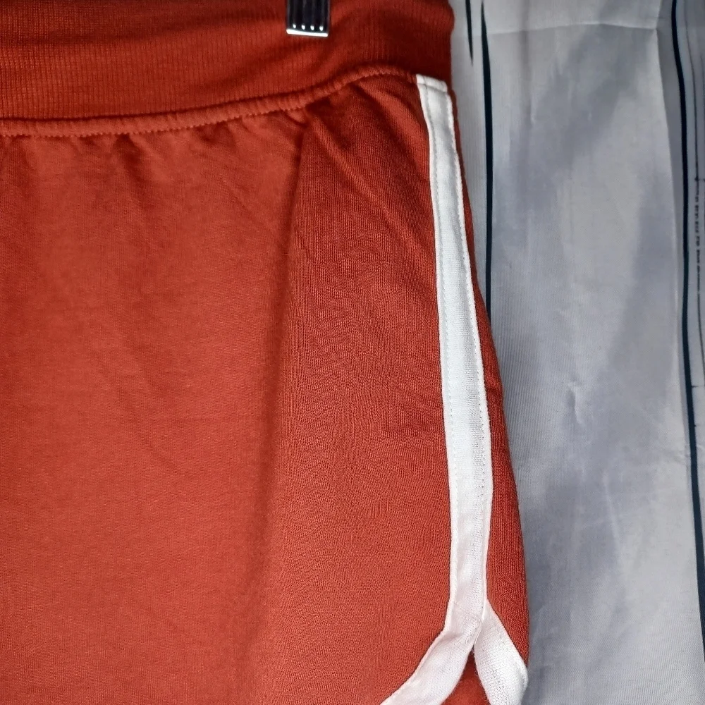 Secret Treasures Coffee Till Cocktails Comfy cropped Hoodie and shorts pajamas - Picture 15 of 16